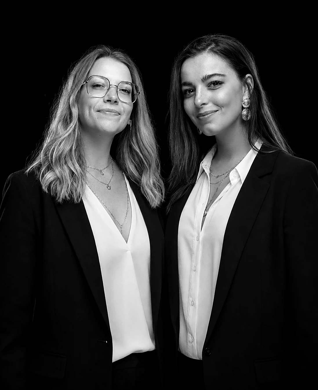Maîtres Karla BRUNET et Océane DEZALAY, avocates associées de la SCM BRUNET DEZALAY AVOCATS au Mans